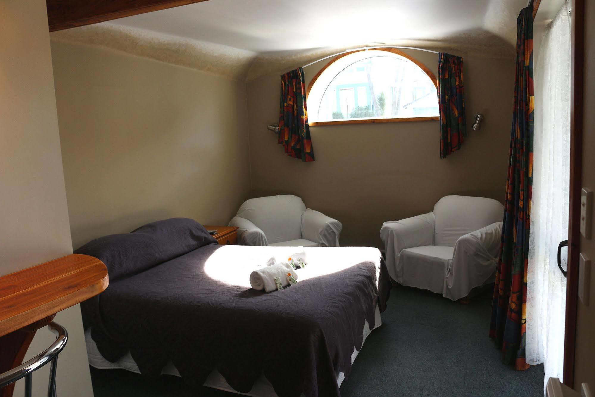 Kiwis Nest Backpackers And Budget Accommodation Dunedin Eksteriør billede