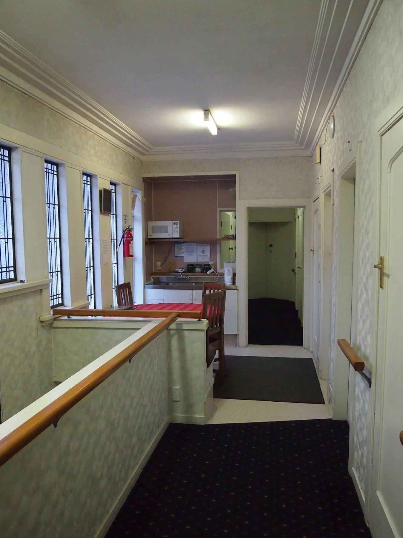 Kiwis Nest Backpackers And Budget Accommodation Dunedin Eksteriør billede
